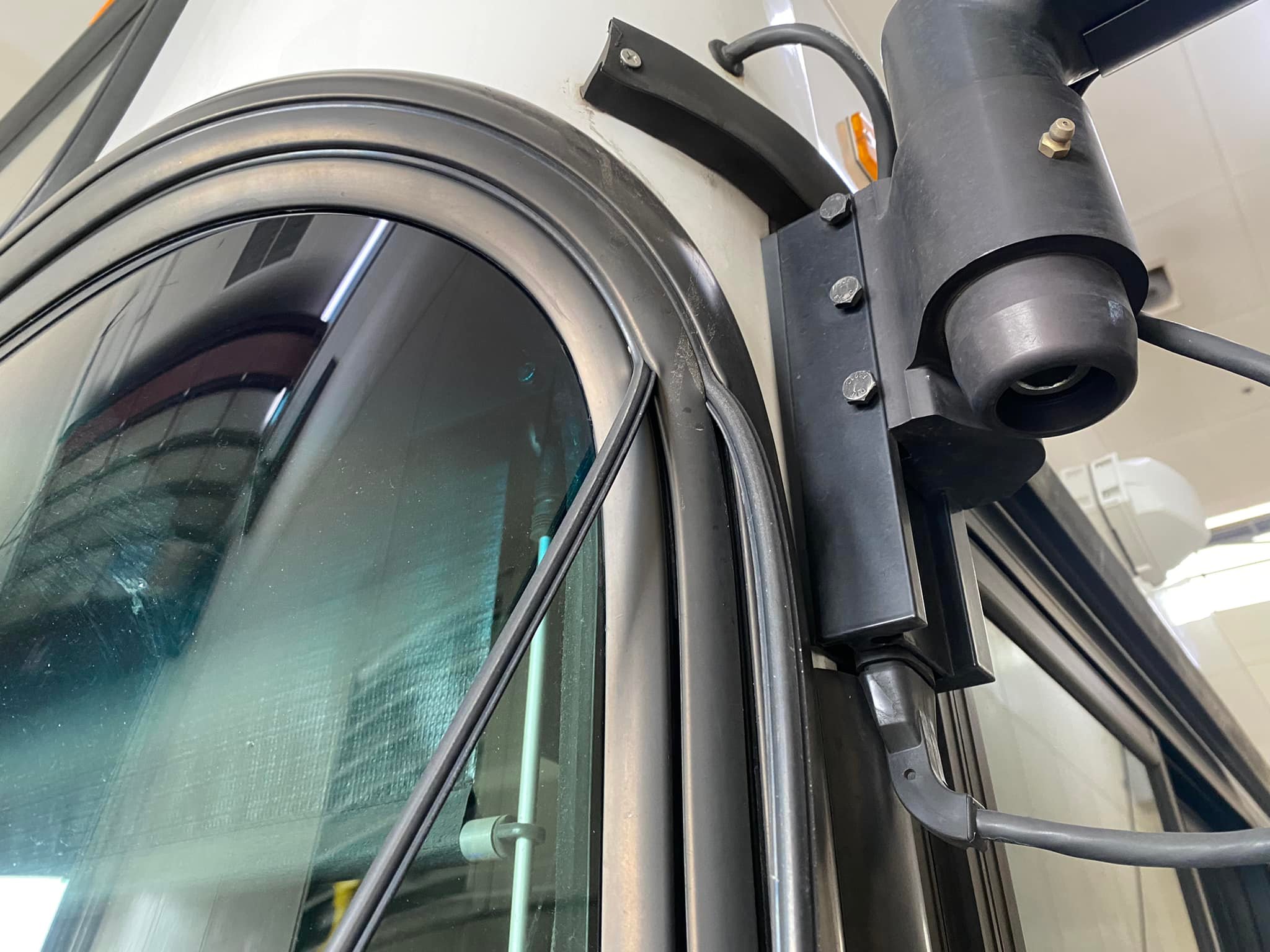 Windshield Replacement Act Fast Auto Glass